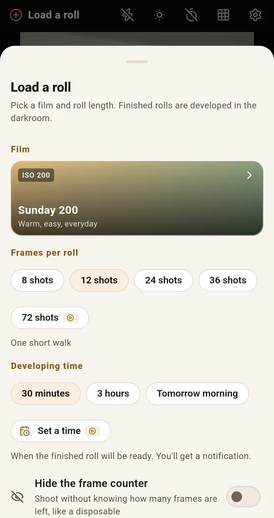 Load a roll sheet with 8 shots selected and a Hide the frame counter switch with its description underneath